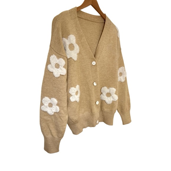 CIDER Floral Beige Cardigan Sweater - Picture 3 of 6